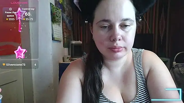 Cora_Maro webcam