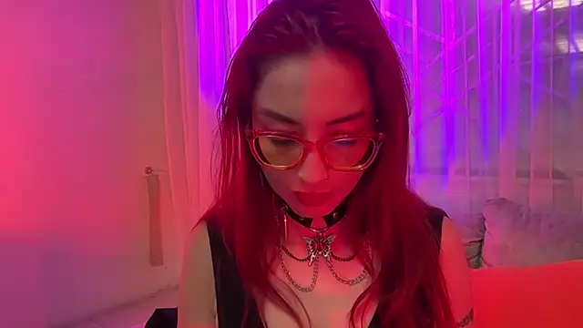 Queenscarlettsecret webcam