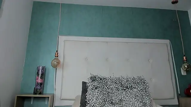 mia_gomez7 webcam