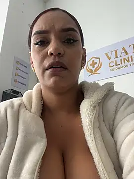 Sara-77 Live Web Cam Show
