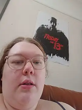 Sexycurvyemilyy webcam