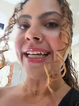 Chloe_Leaozinho webcam