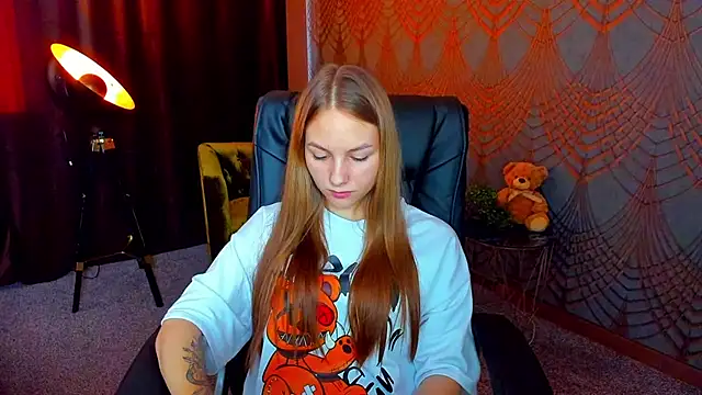 MilaAddams webcam