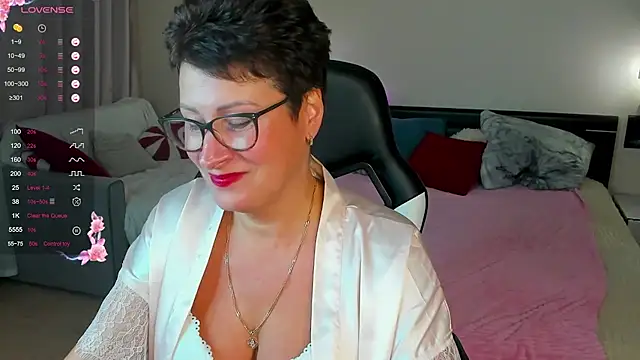 JennyMons webcam