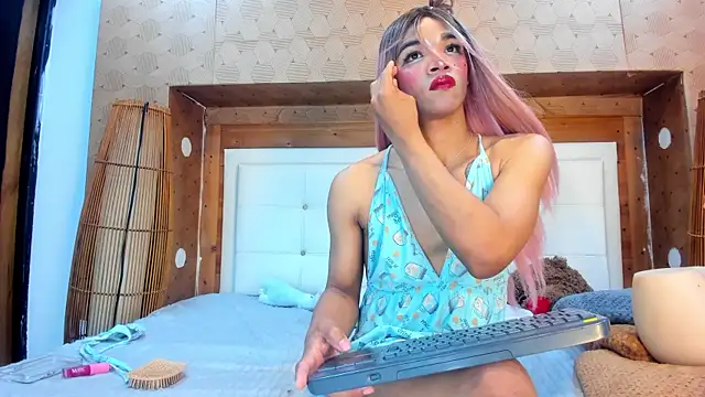 Samantha_Blaze1 webcam