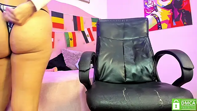 scarlet_hans webcam