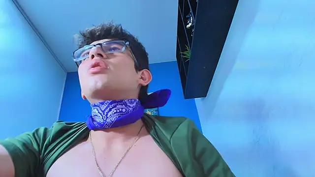 ADAM_CUMS webcam