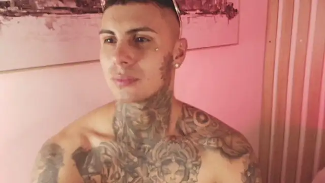 Liam_Ink webcam