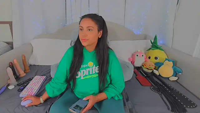MeghanXO webcam