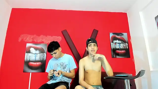 KING_LOVERS1 live cam on StripChat