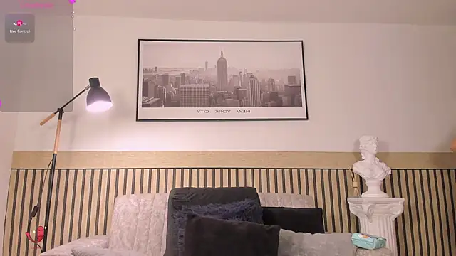 Lucy_Milf_68 webcam