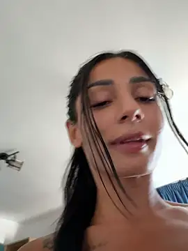 VickyM99 webcam