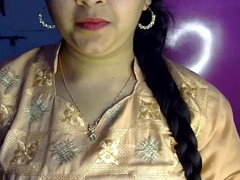 Cute_Aliyaa webcam