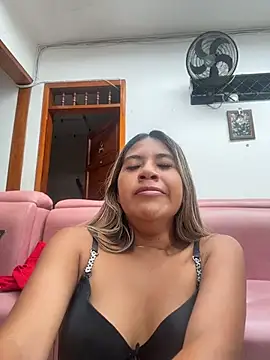 Kimmiebellarie webcam