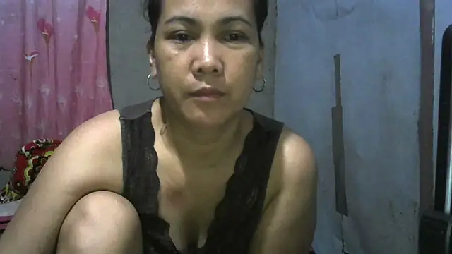 Hellokiffy webcam