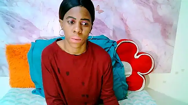 EbonySweetPeach webcam