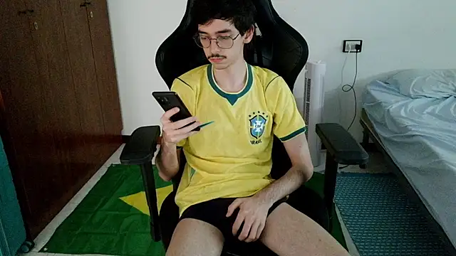 gabrielNovin17cm webcam