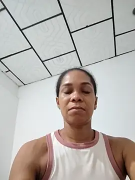 AstridMonroee webcam
