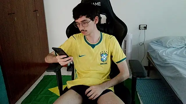 gabrielNovin17cm webcam