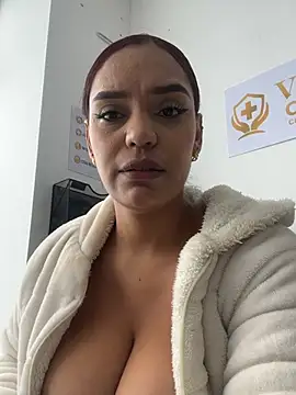 Sara-77 webcam