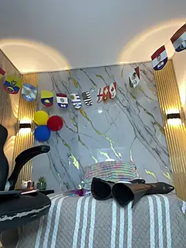 Tinakitten webcam