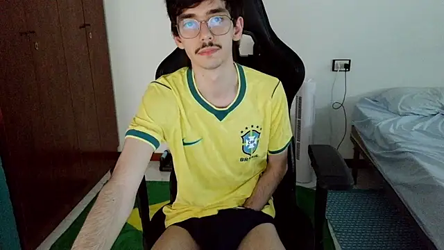 gabrielNovin17cm webcam