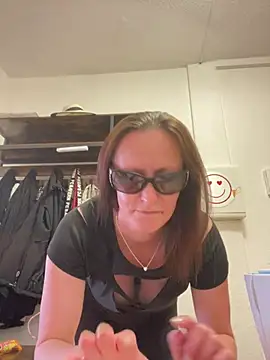LindaLee90 webcam