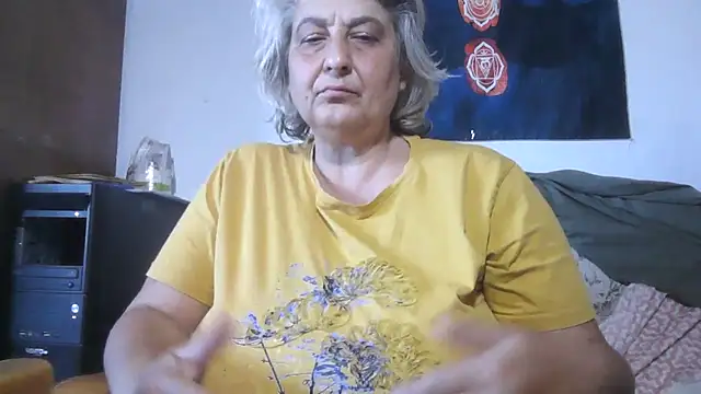 ExquisiteMature webcam
