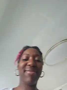 oliviaprettypussy webcam