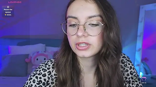 Real_cutie1 webcam