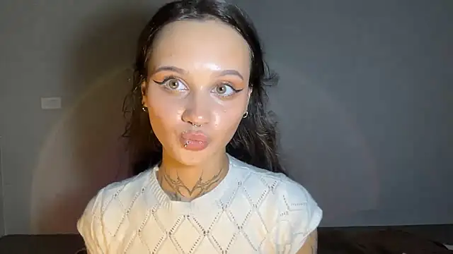 MayraLucarelli webcam