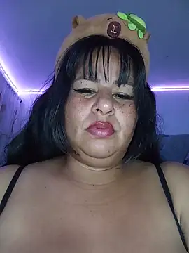 rosenrot07 - RosenRot07's free webcam - UK Sex Cams