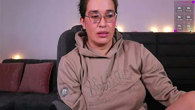 kathieandpovcock1 webcam