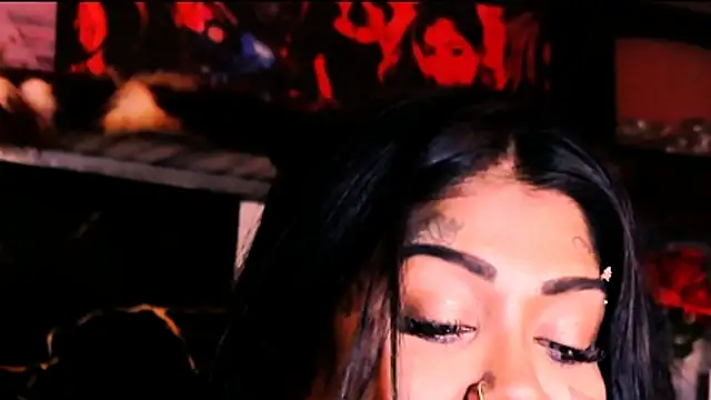 indian_dreamgirl webcam