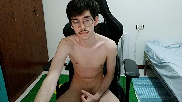 gabrielNovin17cm webcam