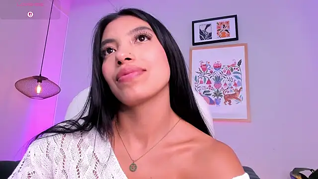 Tiffany_Low webcam
