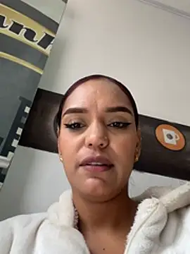 Sara-77 webcam