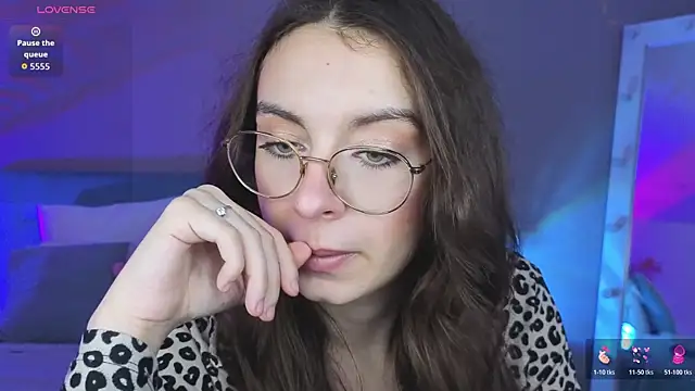 Real_cutie1 webcam