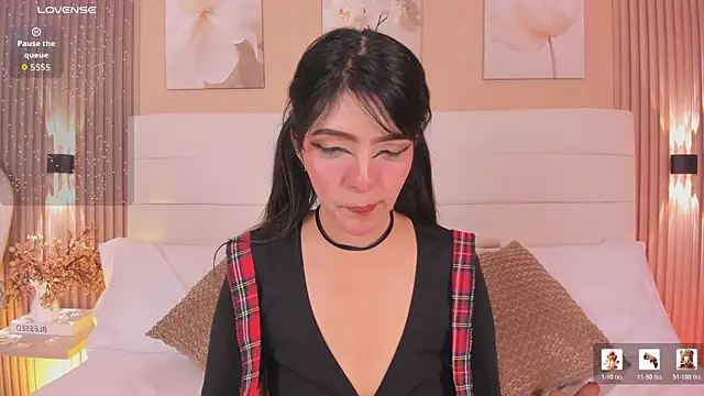 LisaLain webcam