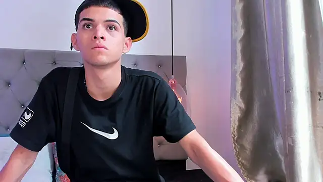 your_d0ll1 webcam