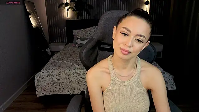 NicoleRossss live cam on StripChat