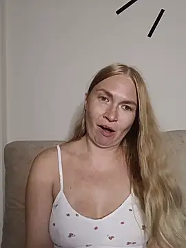 KisaVixen webcam