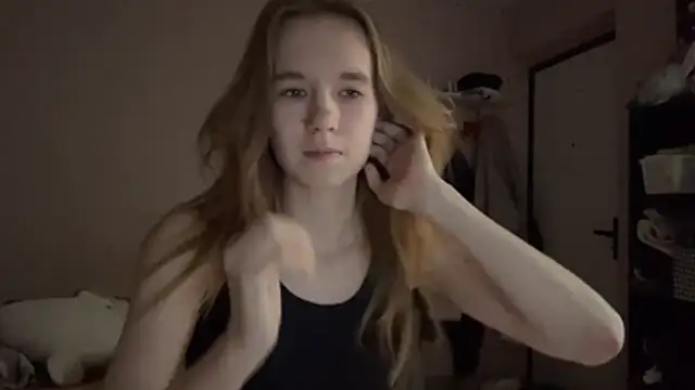 LeomaJee webcam