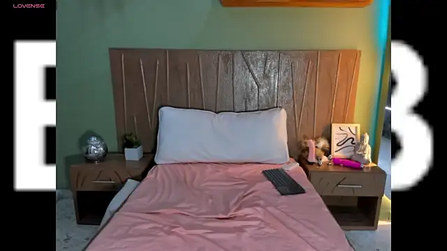 LunaDelux0 webcam