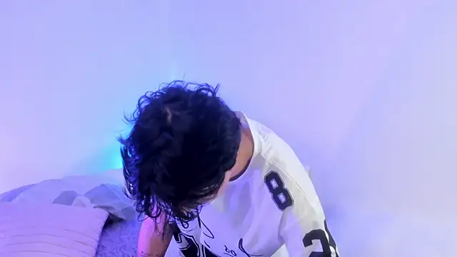 Aleaurarashii webcam