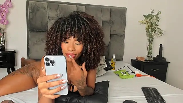 karla_ricochett webcam