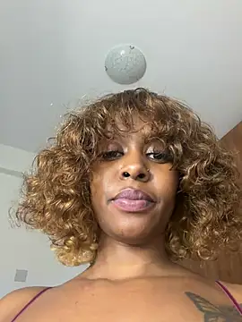Rose_berry Live Web Cam Show