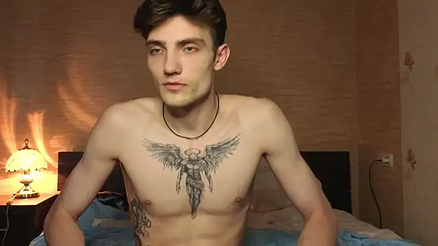 EmiliaCouple Live Web Cam Show
