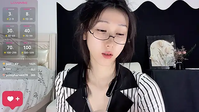 Queenbb88 Live Web Cam Show