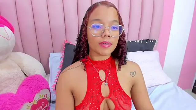 ISABELLA_020 live cam on StripChat